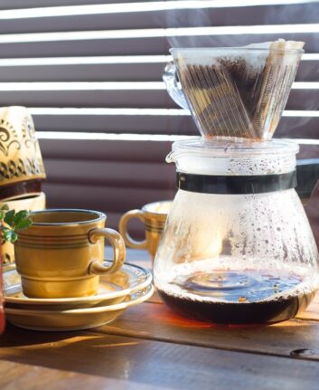 Cafe filtre (c) ucchie79 shutterstock