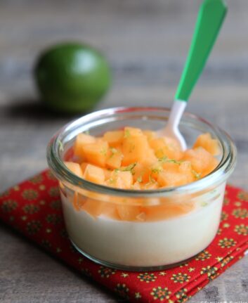 Verrines de chocolat blanc, melon et citron vert.