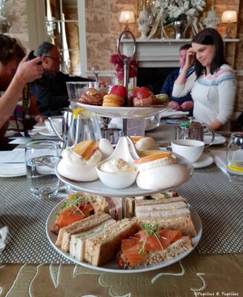 Plateau de petits mets salés et sucrés pour l'Afternoon tea