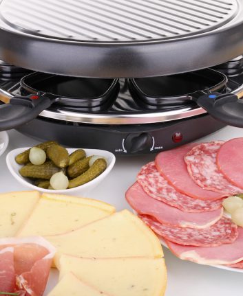 Appareil à raclette ©margouillat photo shutterstock