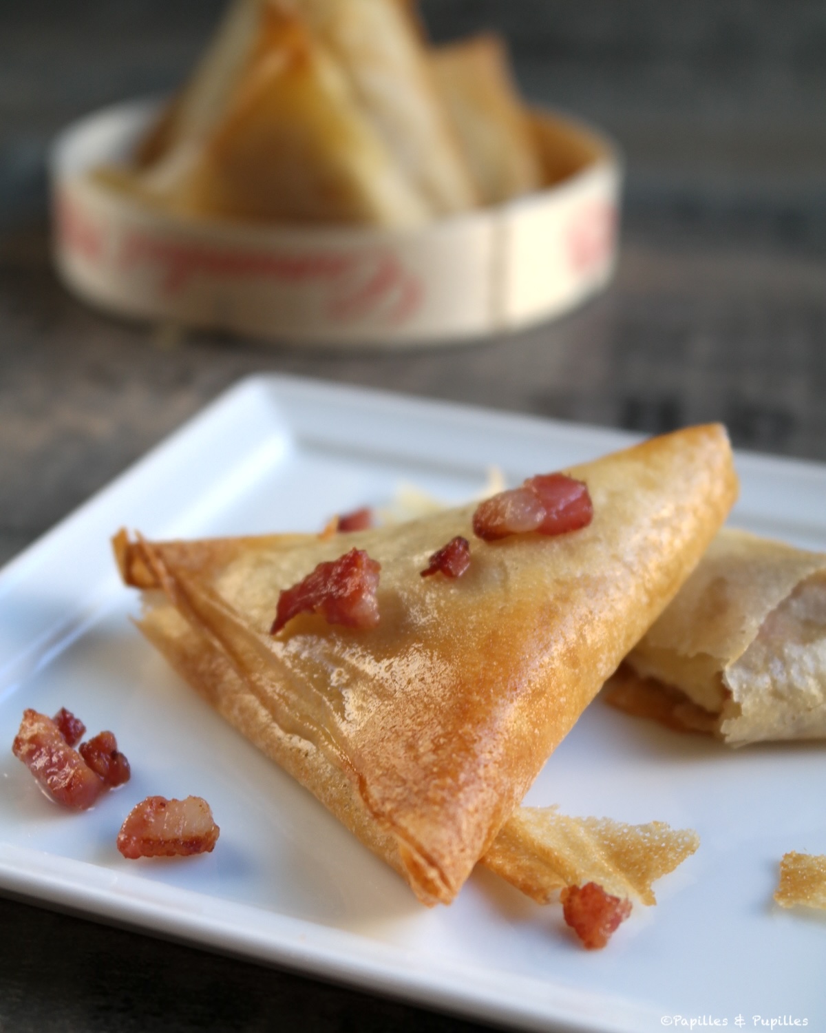 Bricks au Camembert et aux lardons