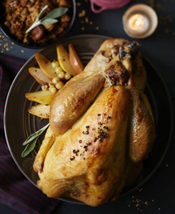 DInde de Noël farcie ©Romain Reveau / Valérie Vermeeren