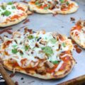 Naan pizza poulet grillé Tikka Masala