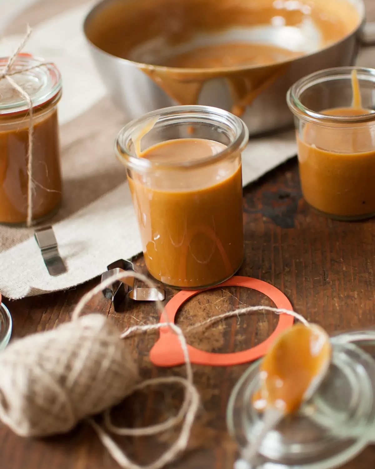 Confiture de lait maison, recette à la casserole ou à l’autocuiseur