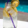 Eau citronnée dans un Mason Jar (c)Ponce_photography Pixabay CC0 public Domain