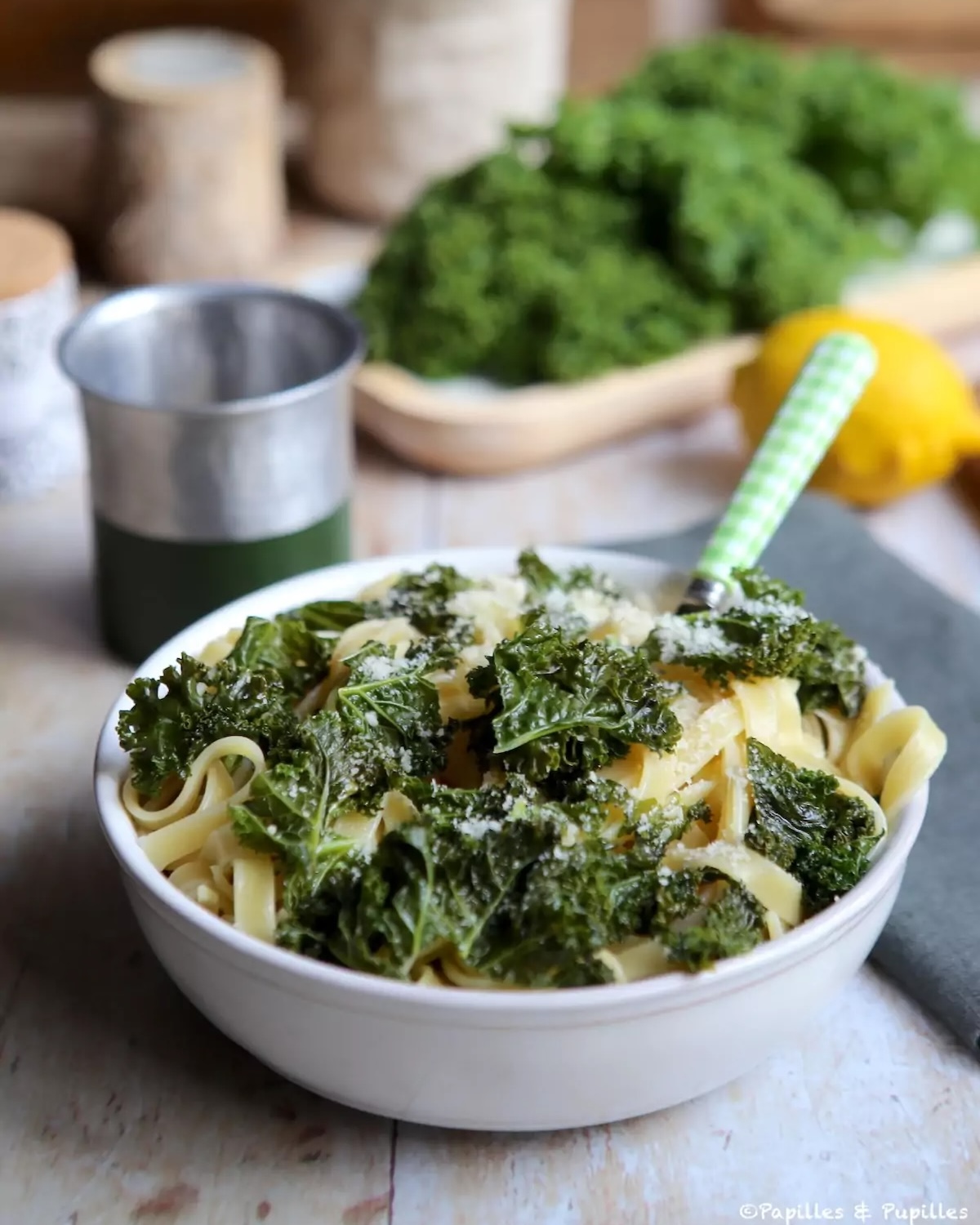 Tagliatelles au kale, ail et citron
