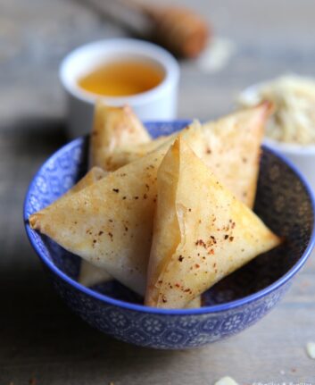 Brick chèvre miel amandes et piment d'Espelette