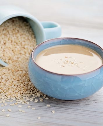 Sauce au tahiné ©matka_Wariatka. shutterstock