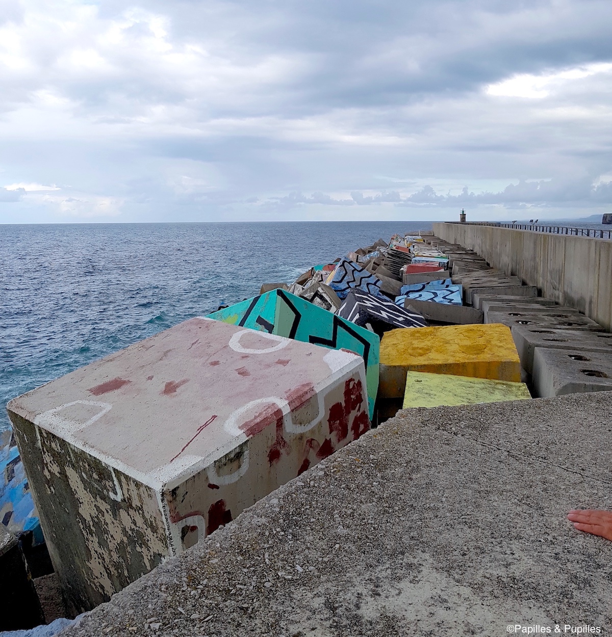 Les cubes de la mémoire d'Agustín Ibarrola
