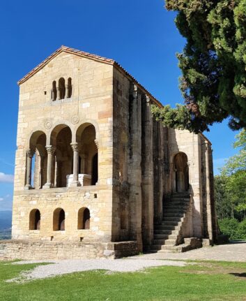 Santa Maria del Naranco à Oviedo