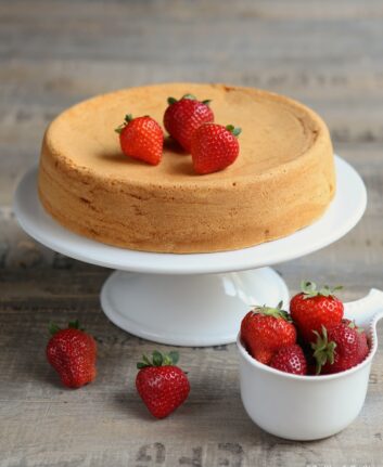 Gâteau de Savoie et fraises
