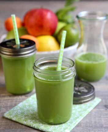 Jus de pomme, concombre, épinard et céleri (à l'extracteur)
