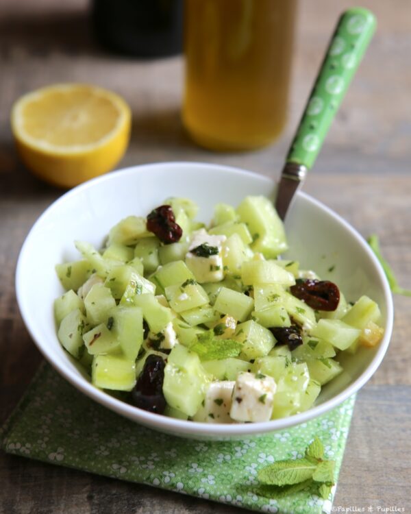 Salade de concombre à la féta et à la menthe