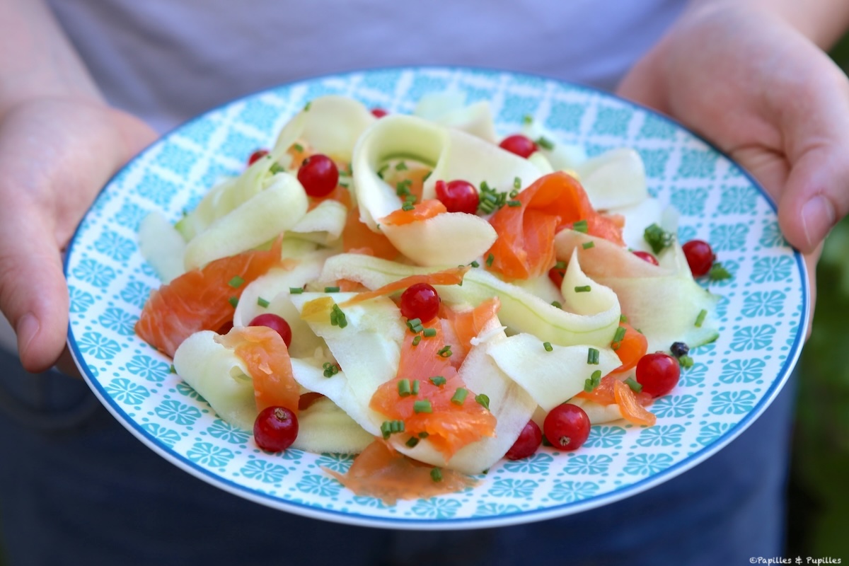 Salade de concombre à la truite fumée