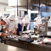 On s'active en cuisine