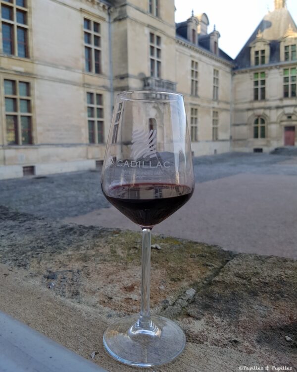 Vin de Cadillac