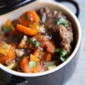 Boeuf aux carottes et au vin rouge à l'autocuiseur