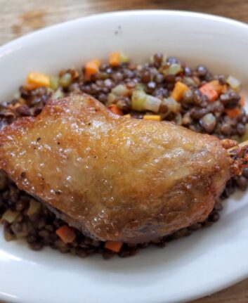 Canard confit et lentilles