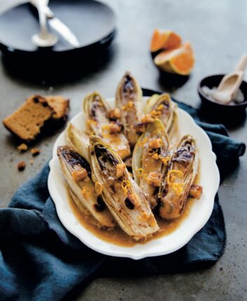 Endives braisées à l'orange et au pain d'épices
