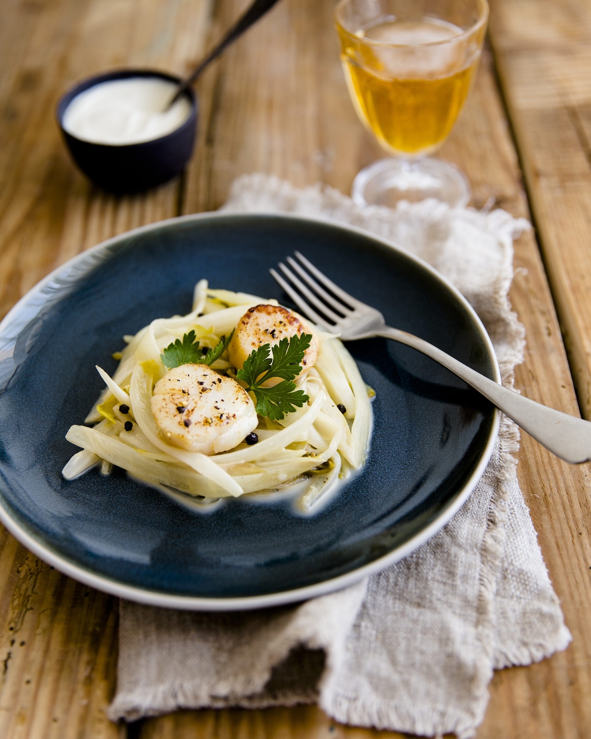 Fondue d'endives, noix de Saint Jacques et cidre