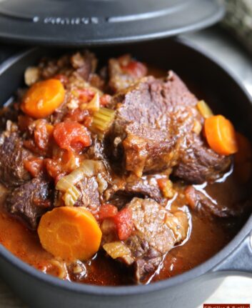 Joues de boeuf braisées au vin rouge