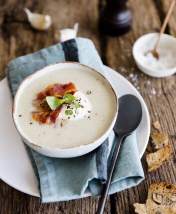 Velouté d'endives à l'ail