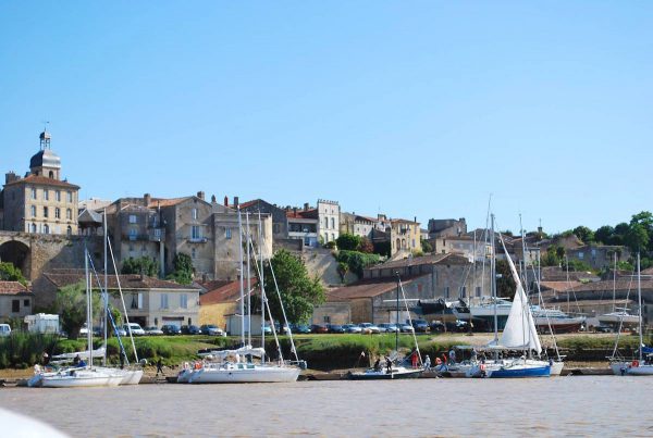 Bourg sur Gironde (c) OT Bourg Cubzaguais Tourisme