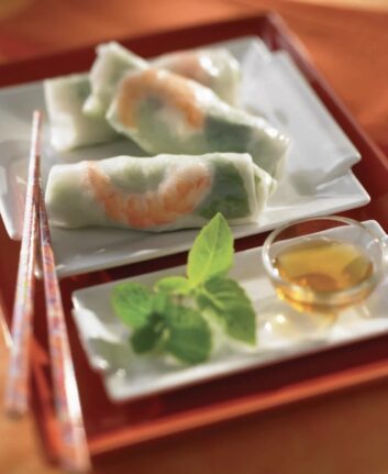 Rouleaux de printemps maison aux crevettes