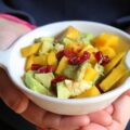 Salade à l’avocat, à la mangue et aux graines de grenade