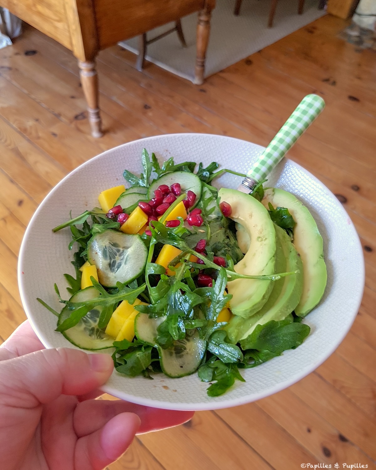 Salade de roquette à l'avocat et à la mangue