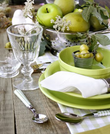 Jolie table © Marina Grau shutterstock