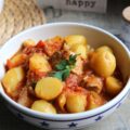 Quasi de veau aux tomates, poivrons, pommes de terre