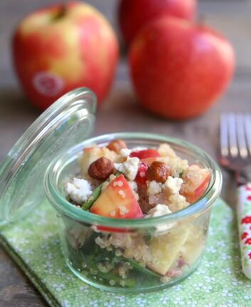 Salade de quinoa, pomme et grenade