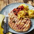 Grillades de veau et pâtes à la Puttanesca