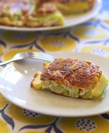 Scarpaccia de courgettes au Parmesan et à la menthe