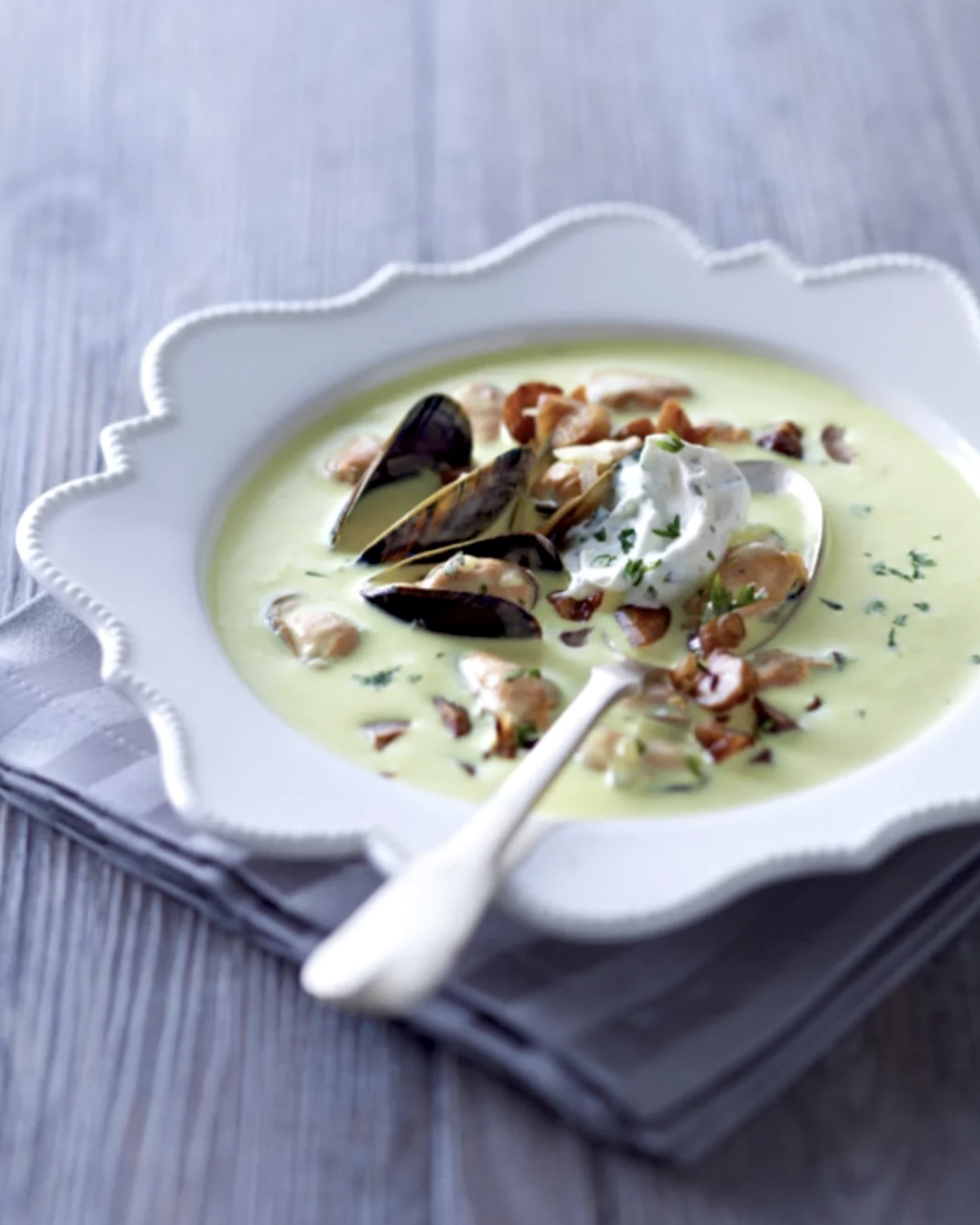 Soupe de moules parfumée au curry