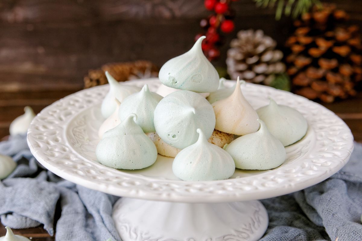 Meringues en aquafaba ©BEATA PAWLAK shutterstock