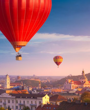 Ballons sur Vilnius ©proslgn shutterstock