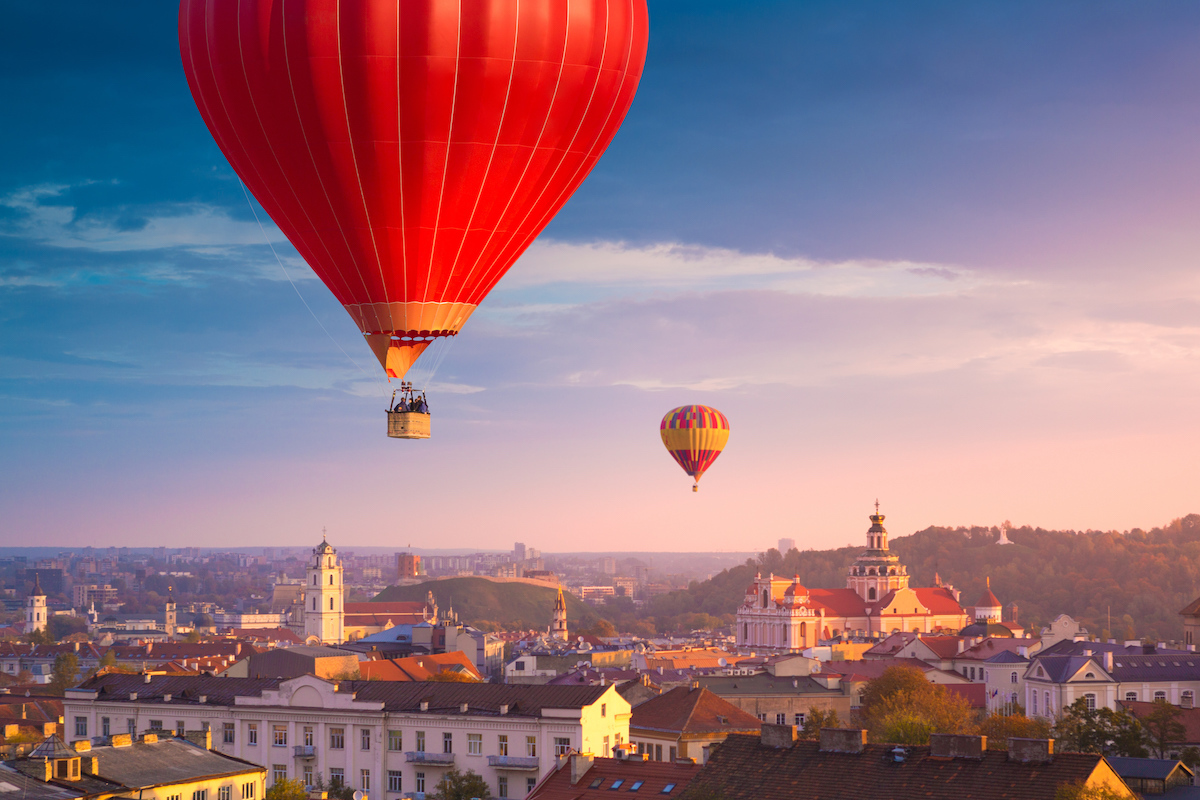 Ballons sur Vilnius ©proslgn shutterstock