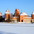 Trakai sous la neige ©Gintaras Vitulskis