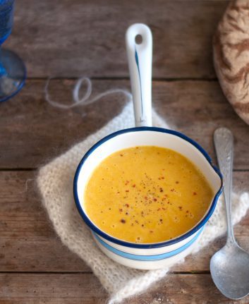 Velouté de légumes à la purée de noix de cajou