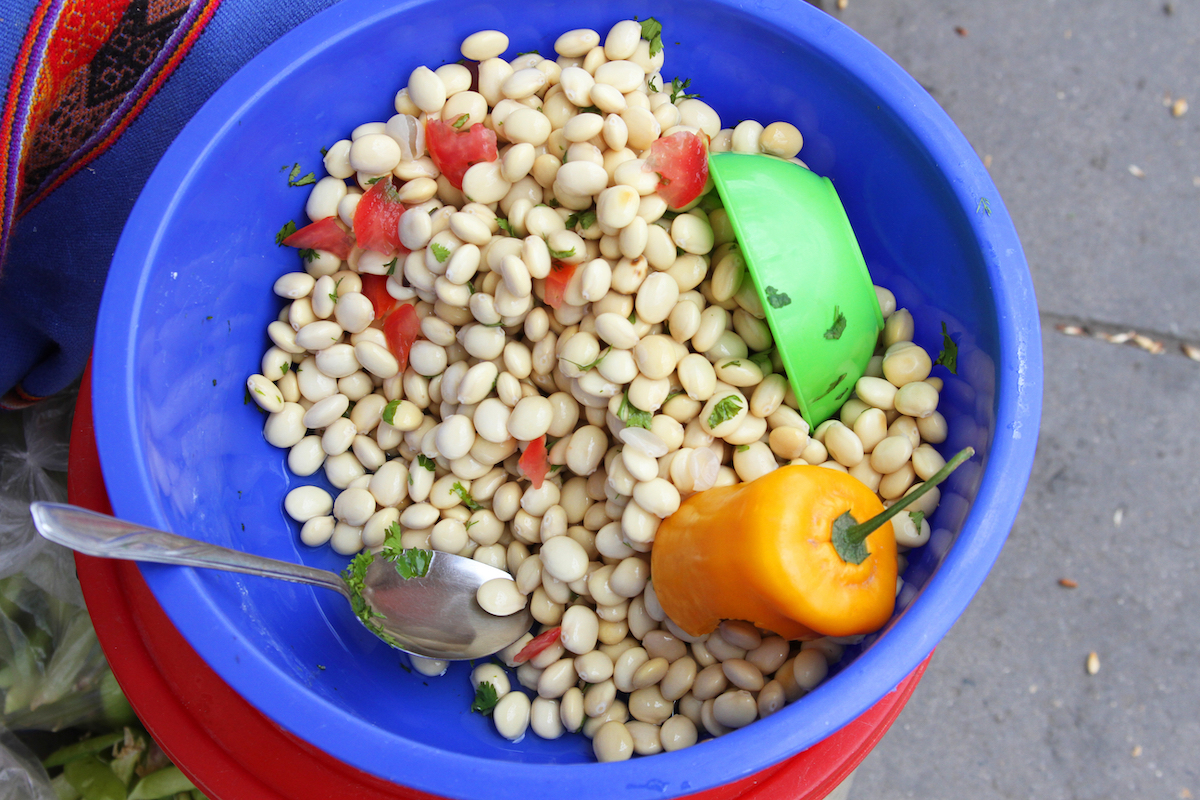 Chochos avec tomate coriandre piment © Janmarie37 shutterstock