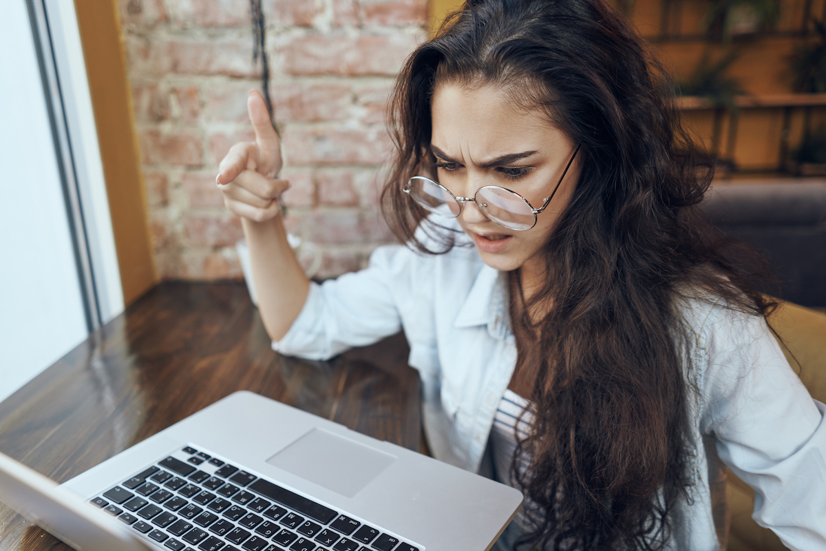 Inspirer Expirer © ShotPrime Studio. shutterstock