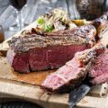 Côte boeuf au four ©hlphoto shutterstock