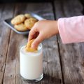 Goûter des enfants ©De Seeme shutterstock