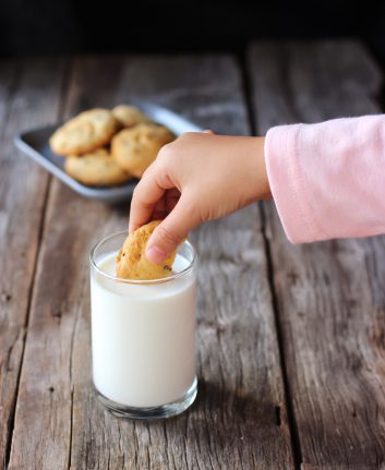Goûter des enfants ©De Seeme shutterstock
