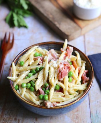 Pâtes aux petits pois et à la pancetta