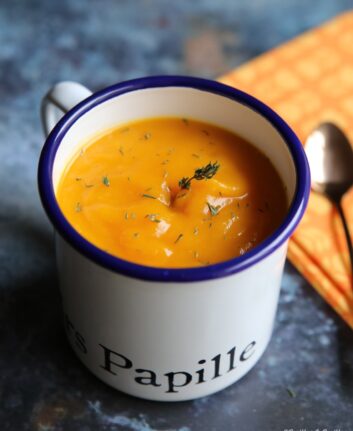 Velouté de butternut au miel et au thym