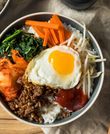 Bibimbap ©Brent Hofacker shutterstock