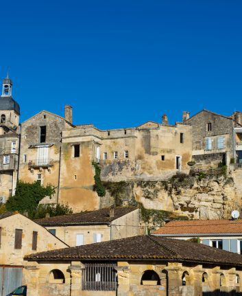Bourg sur Gironde ©SpiritProd33 shutterstock